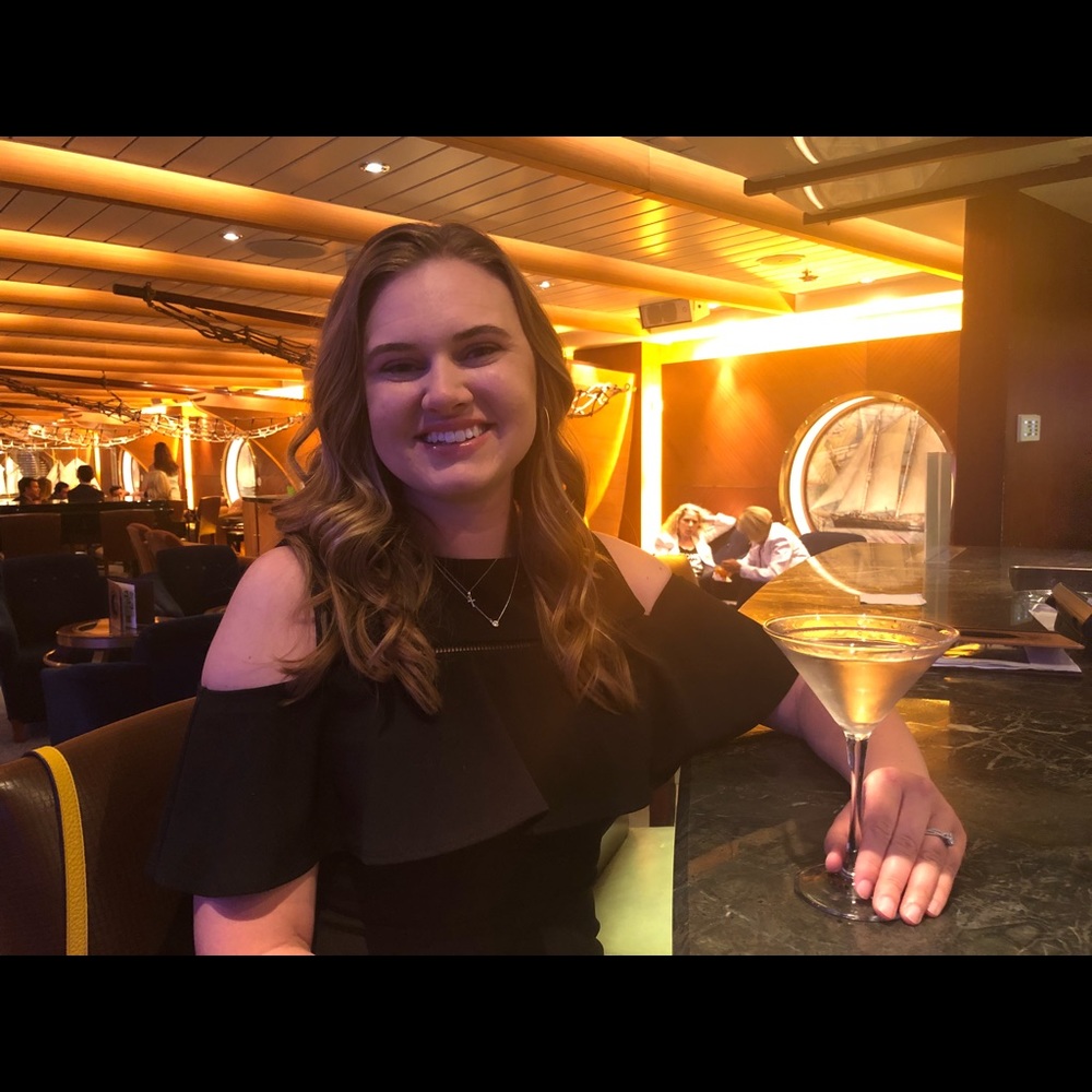 Meet your Posher, Alexandra